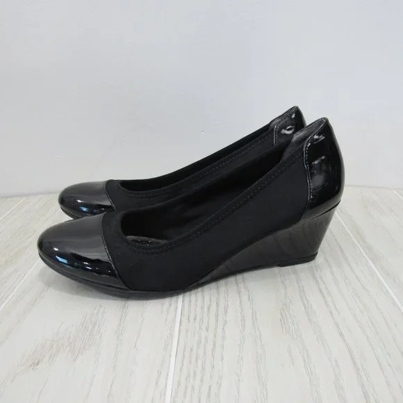 LifeStride Women's Juliana Stretch Wedge Pump -Size 9.5Cap Toe-Shine Black Upper - Picture 3 of 13